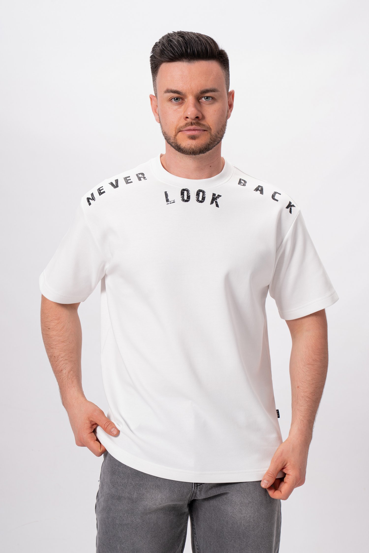Футболка с принтом K.O.R 21191 Белый (WHITE)