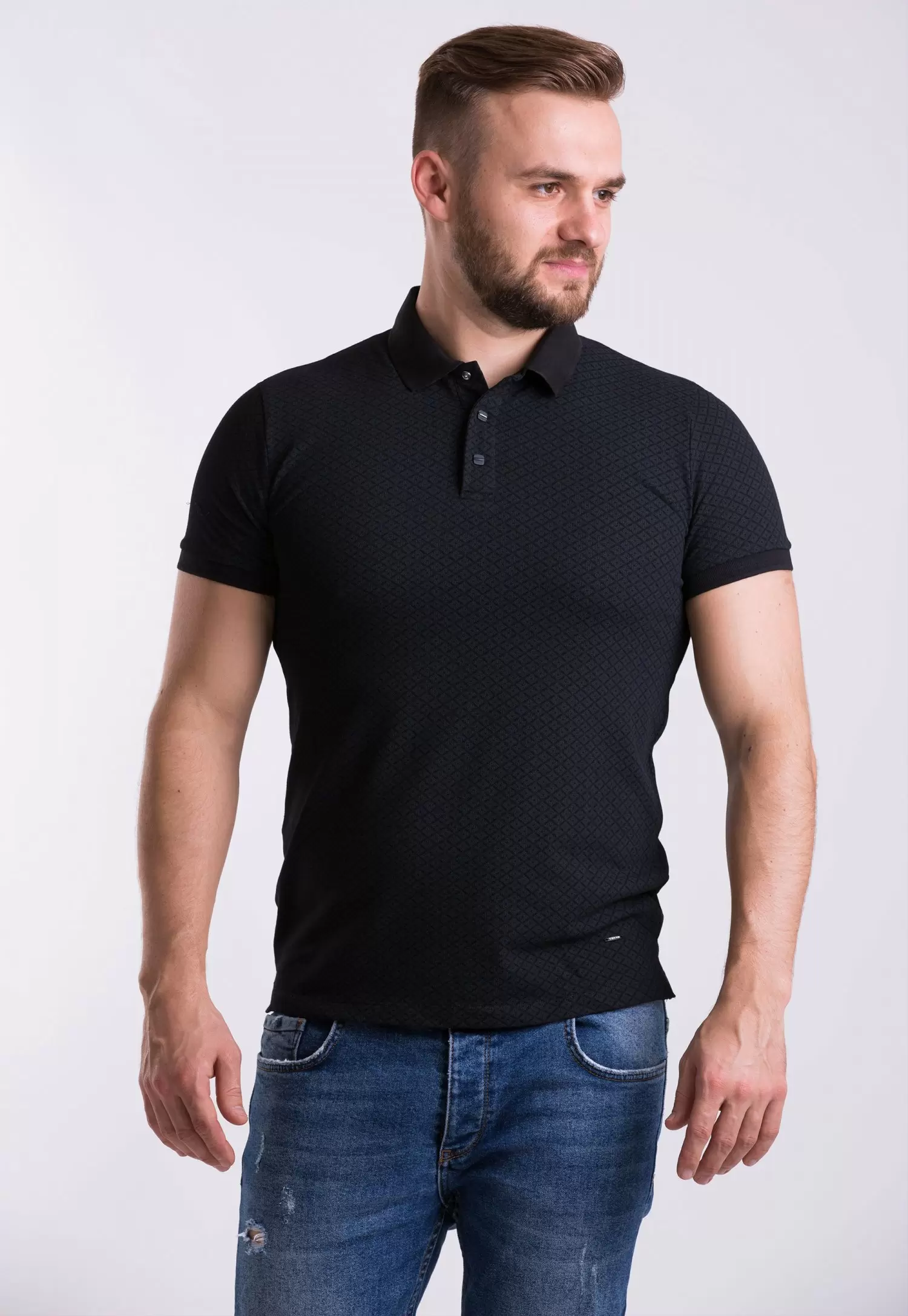 Футболка TREND 8136-01 Чорний + ромб