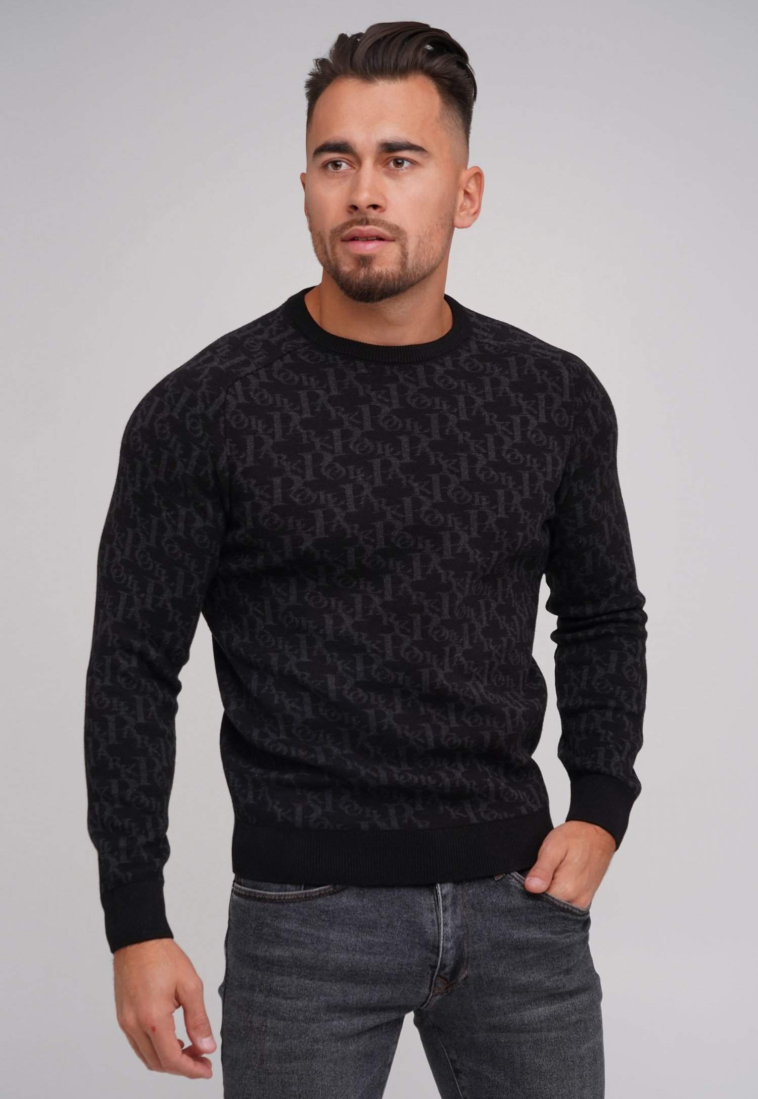 Свитер Trend Collection 201482 Черный+буквы
